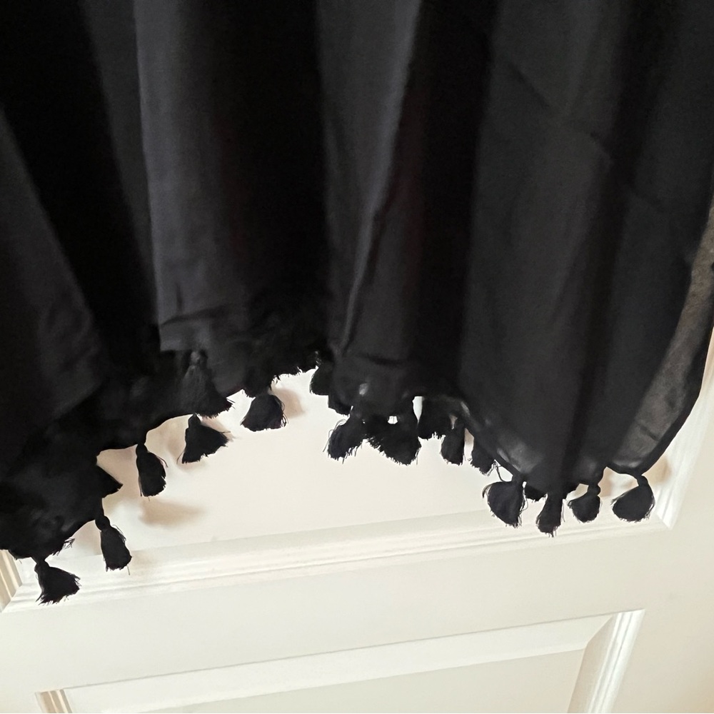 New! Nordstrom Black Viscose Kimono ruana style with Fringe OSFM - Picture 3 of 15